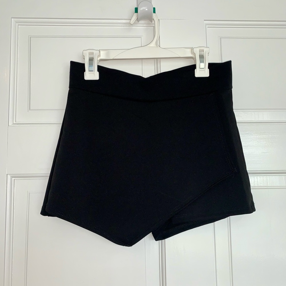 Black Envelope Skort